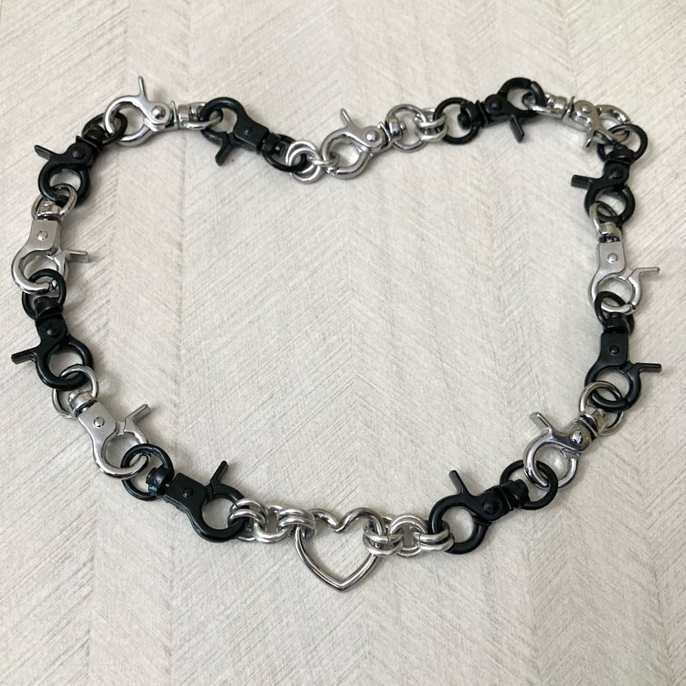 Stainless steel heart choker black & silver clasps goth punk emo chain necklace - Picture 8 of 16